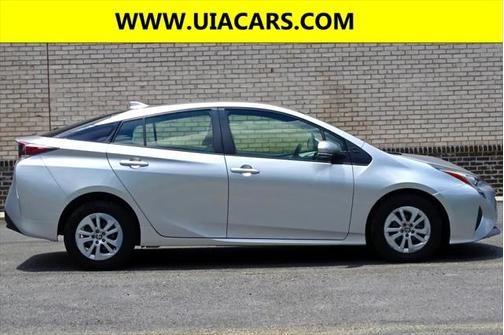 2017 Toyota Prius Three Touring
