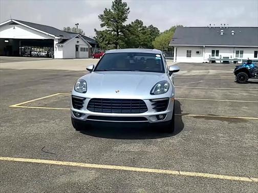 2018 Porsche Macan Base