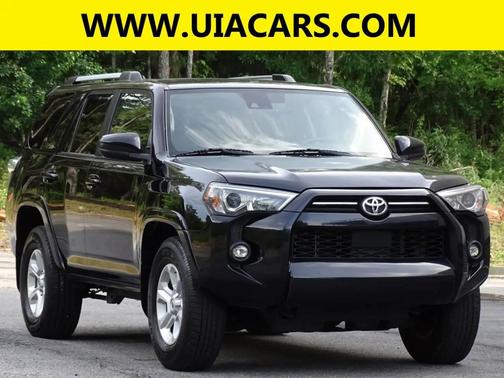 BLACK 2024 Toyota 4Runner SR5