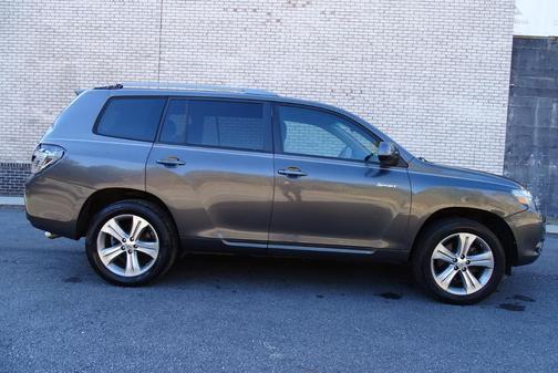2008 Toyota Highlander Sport