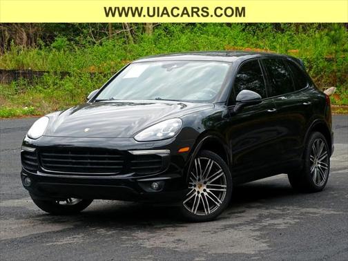 2017 Porsche Cayenne Platinum Edition