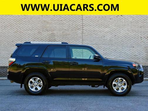 Midnight Black Metallic 2024 Toyota 4Runner SR5