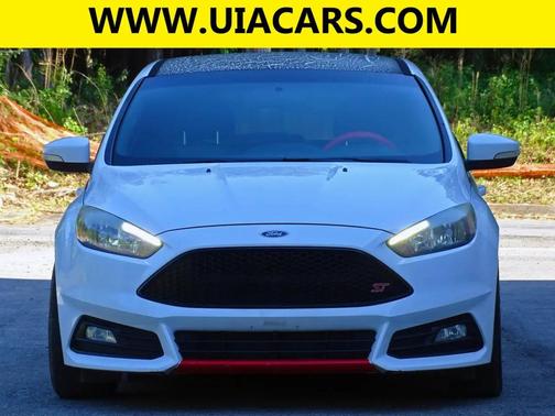 WHITE 2017 Ford Focus ST