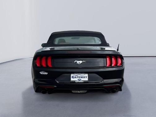 2021 Ford Mustang ECOBOOST PREMIUM