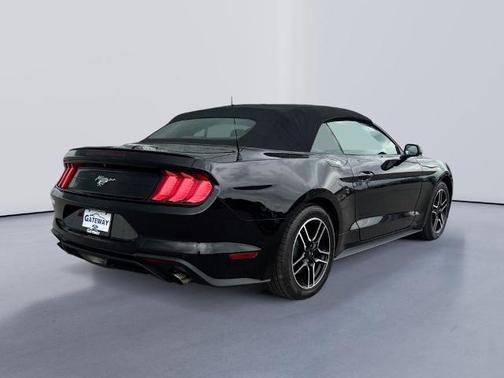 2021 Ford Mustang ECOBOOST PREMIUM