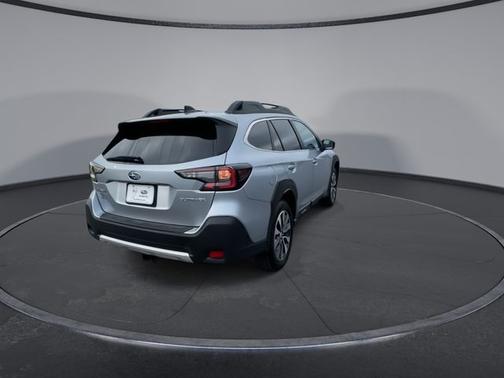 Ice Silver Metallic 2025 Subaru Outback Limited