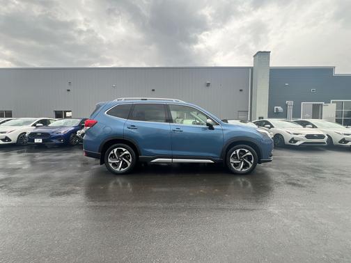 Horizon Blue Pearl 2023 Subaru Forester Touring