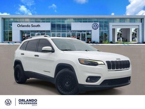 Bright White Clearcoat 2019 Jeep Cherokee Latitude Plus