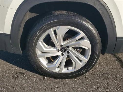 2023 Volkswagen Atlas 3.6L SE w/Technology