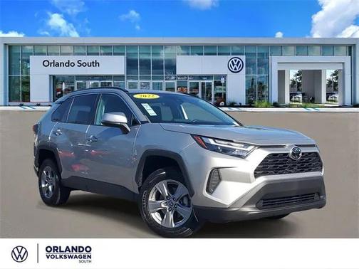 2022 Toyota RAV4 XLE