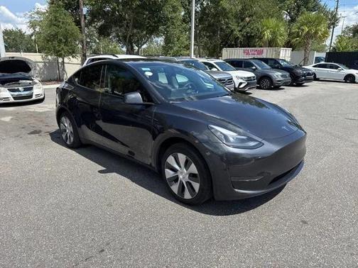 2024 Tesla Model Y Long Range Dual Motor All-Wheel Drive