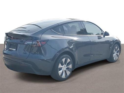 2024 Tesla Model Y Long Range Dual Motor All-Wheel Drive