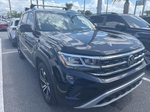 Deep Black 2023 Volkswagen Atlas 3.6L SEL