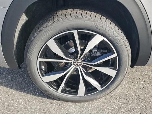 2026 Volkswagen Atlas 2.0T SEL Premium R-Line 4MOTION