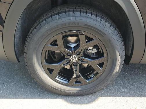 2025 Volkswagen Atlas 2.0T Peak Edition