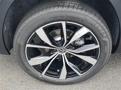 2025 Volkswagen Atlas 2.0T SEL Premium R-Line 4MOTION
