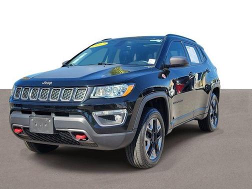 Diamond Black Crystal Pearlcoat 2017 Jeep New Compass Trailhawk