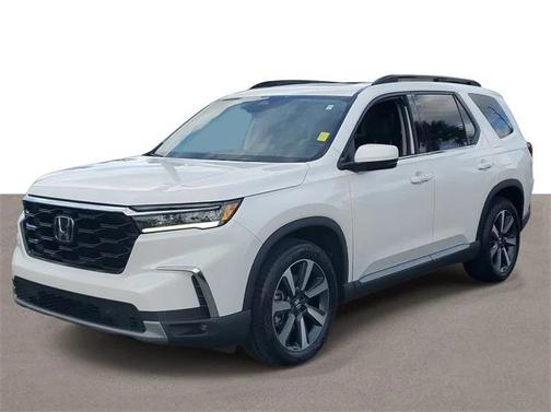 2023 Honda Pilot Touring 8-Passenger