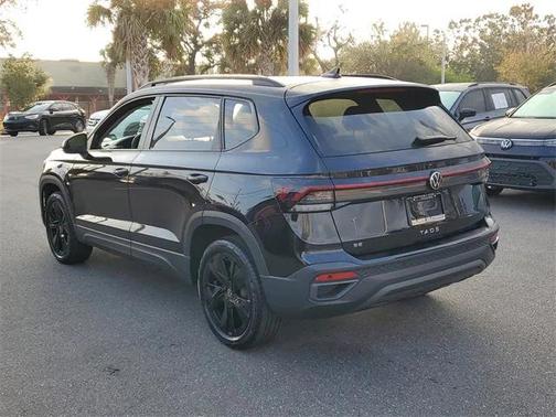 2025 Volkswagen Taos 1.5T SE Black