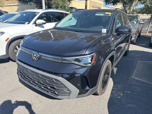 2025 Volkswagen Taos 1.5T SE Black