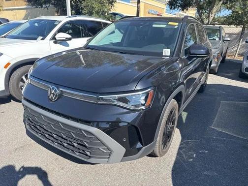 2025 Volkswagen Taos 1.5T SE Black