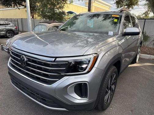 2024 Volkswagen Atlas 2.0T SE w/Technology