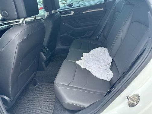 Pure White 2021 Volkswagen Arteon 2.0T SE