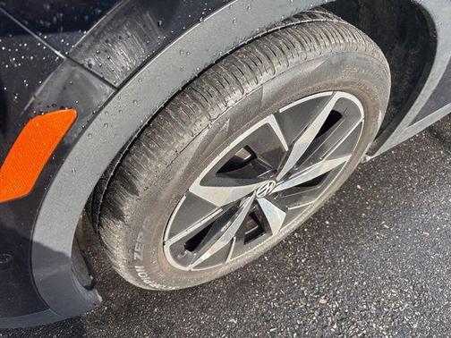 Deep Black 2023 Volkswagen ID.4 Pro S