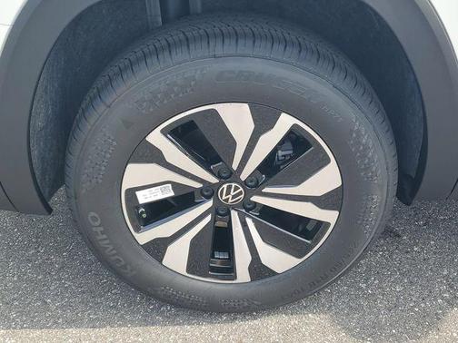 White 2026 Volkswagen Atlas 2.0T SE