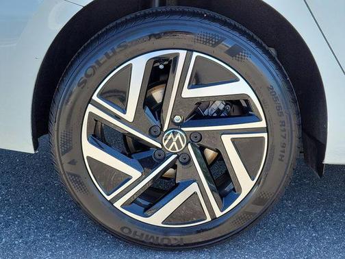 Opal White 2023 Volkswagen Jetta 1.5T SEL