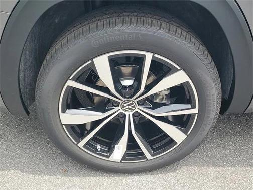 2025 Volkswagen Atlas 2.0T SEL Premium R-Line 4MOTION