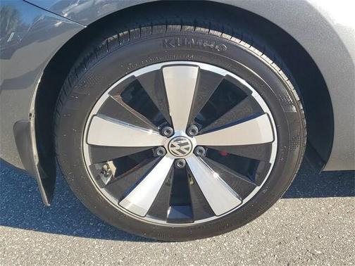2014 Volkswagen Beetle DSG 2.0T R-Line