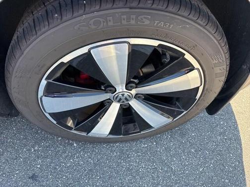 2014 Volkswagen Beetle DSG 2.0T R-Line