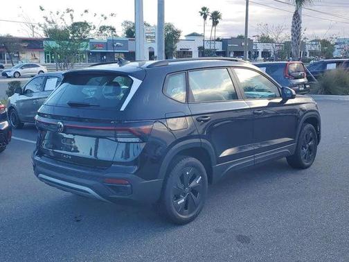 Deep Black Pearl 2026 Volkswagen Taos S