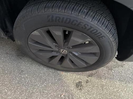 2024 Volkswagen Taos 1.5T S