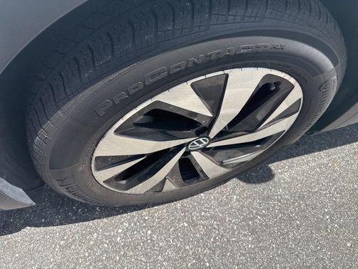 White 2023 Volkswagen ID.4 Standard