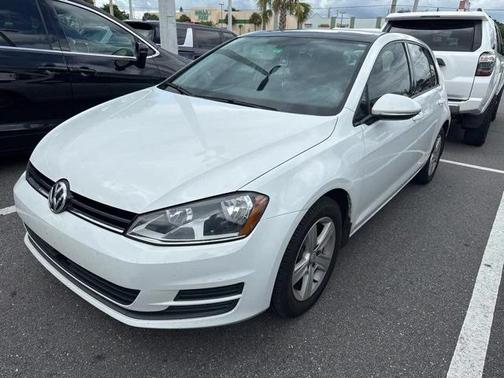 2017 Volkswagen Golf TSI Wolfsburg Edition 4-Door