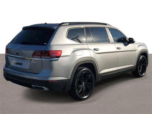 2022 Volkswagen Atlas 2.0T SE w/Technology