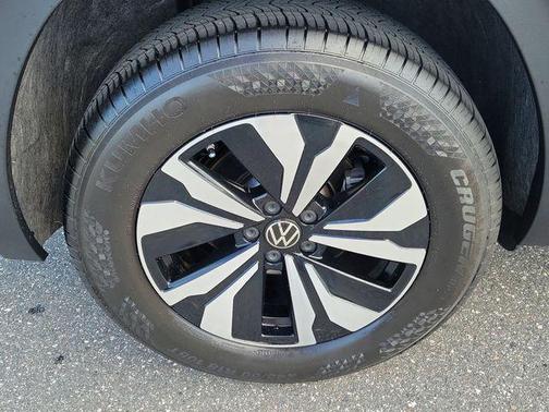 Gray 2025 Volkswagen Atlas Cross Sport 2.0T SE