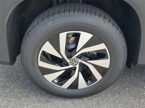 2025 Volkswagen Tiguan 2.0T S