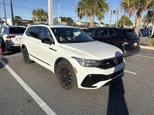 2022 Volkswagen Tiguan 2.0T SE R-Line Black 4MOTION