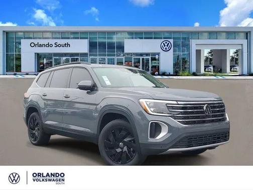 Pure Gray 2026 Volkswagen Atlas 2.0T SE w/Technology
