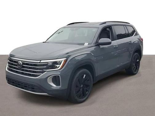 Pure Gray 2026 Volkswagen Atlas 2.0T SE w/Technology