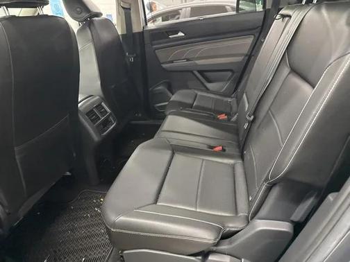 2023 Volkswagen Atlas 2.0T SE w/Technology