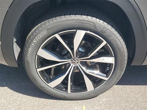 2025 Volkswagen Atlas 2.0T SEL Premium R-Line 4MOTION