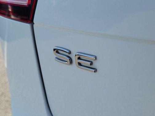 White 2024 Volkswagen Tiguan 2.0T SE
