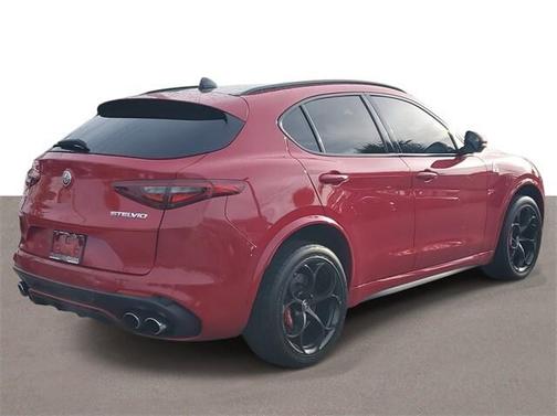 2018 Alfa Romeo Stelvio Quadrifoglio