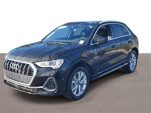 2024 Audi Q3 Premium 45 TFSI S line quattro Tiptronic