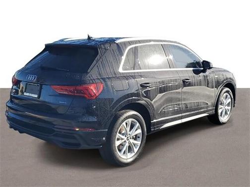 2024 Audi Q3 Premium 45 TFSI S line quattro Tiptronic