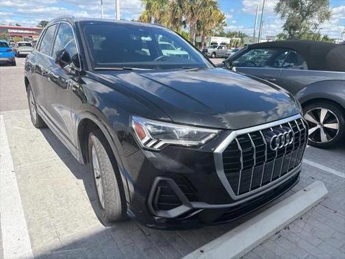 2024 Audi Q3 Premium 45 TFSI S line quattro Tiptronic